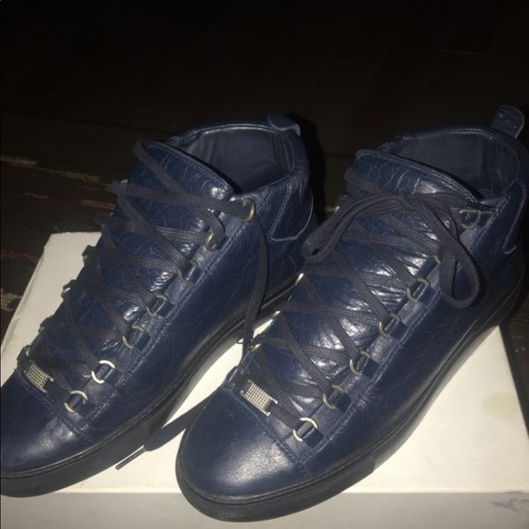 balenciaga arena electric blue